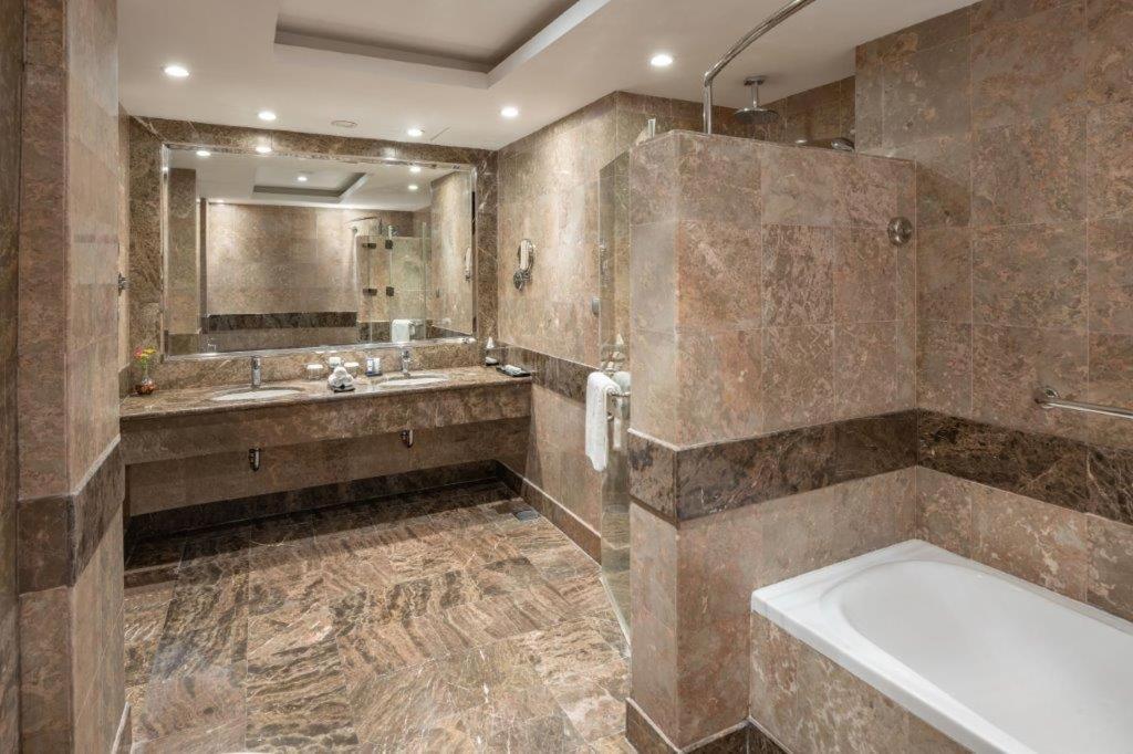 Millennium Makkah Al Naseem Meca Exterior foto Bathroom