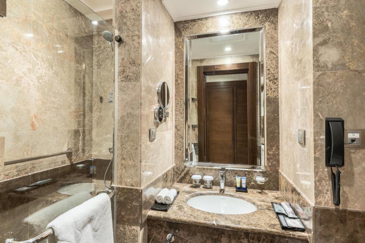 Millennium Makkah Al Naseem Meca Exterior foto Bathroom
