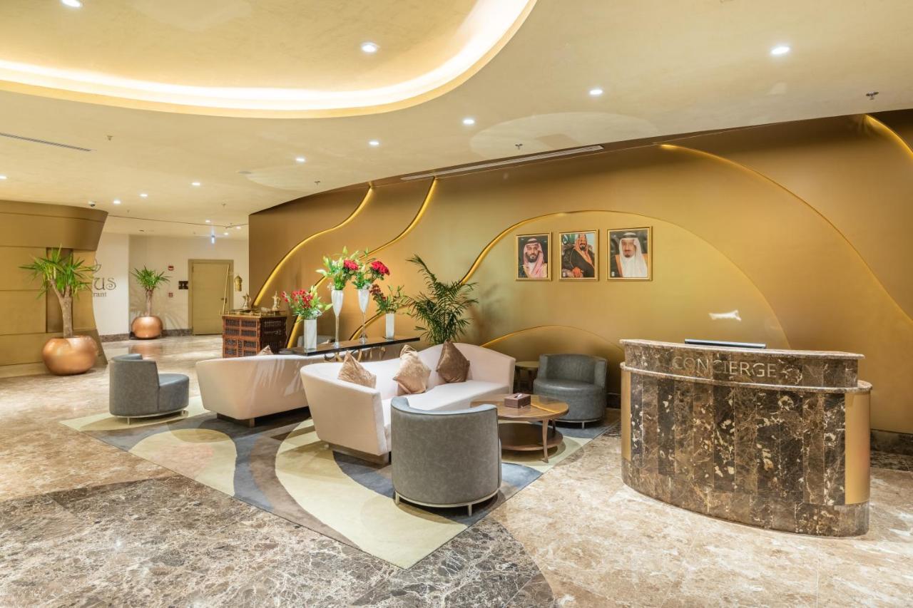 Millennium Makkah Al Naseem Meca Exterior foto Concierge